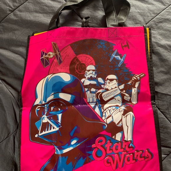 NWOT Star Wars Darth Vader Large Gift Bag - Picture 3 of 4